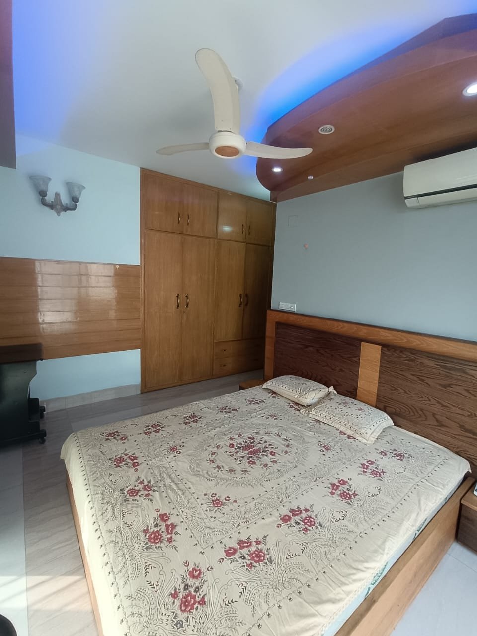 WhatsApp Image 2025-12-31 at 4.10.21 PM (1)